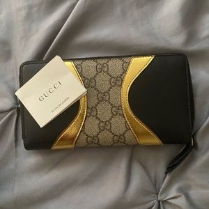 New in Box! Osiride Gg Supreme Zip Around Wallet
